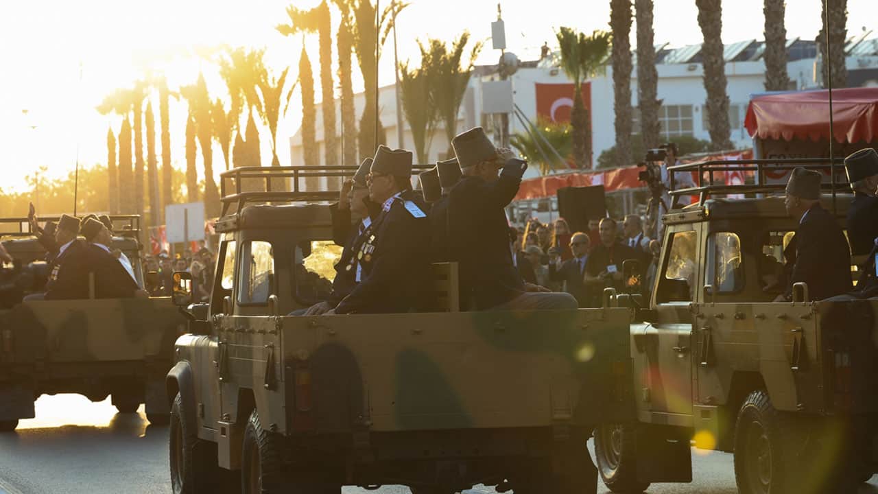 Foto - Cevdet Yılmaz’dan dünyaya 52. yıl dönümü mesajı: Şanlı bayrak Beşparmak’ta ilelebet dalgalanacak, Kıbrıs asla Rum adası olmayacak!