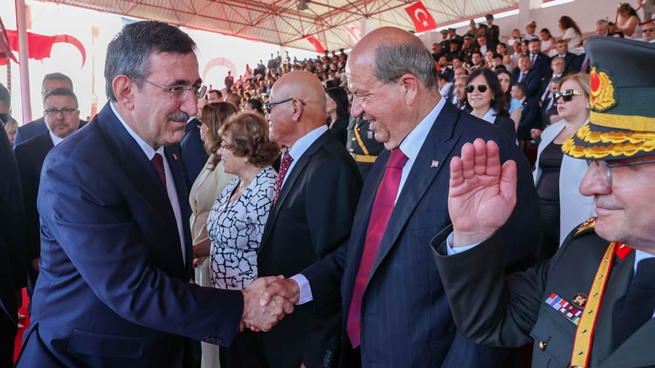 Foto - Cevdet Yılmaz’dan dünyaya 52. yıl dönümü mesajı: Şanlı bayrak Beşparmak’ta ilelebet dalgalanacak, Kıbrıs asla Rum adası olmayacak!