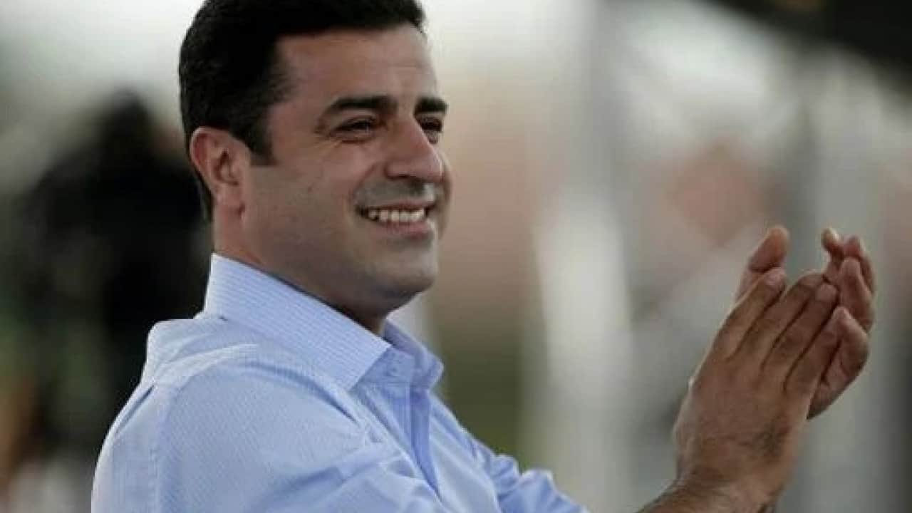 Foto - Cezaevine ziyarete gelen isme açık açık söyledi: Selahattin Demirtaş’ın son isteği herkesi şaşırttı