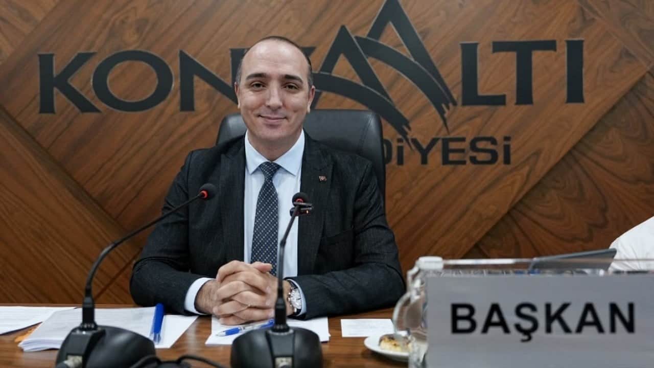 Foto - CHP'de skandal üstüne skandal! Özgür Özel kriziyle sarsılan partide Konyaaltı Belediye Başkanı Cem Kotan istifa bayrağını açtı!