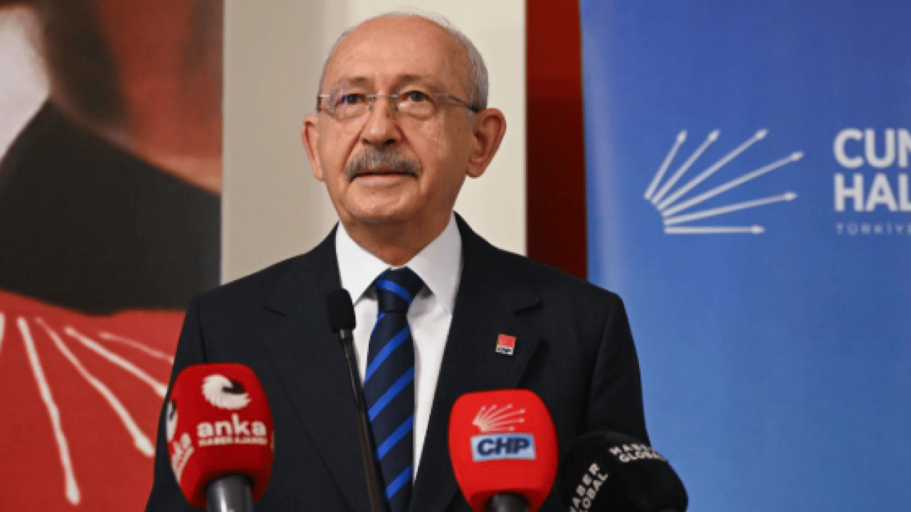 Foto - CHP'den Özgür Özel'e çok sert tepki: Taciz etmekten vazgeç!