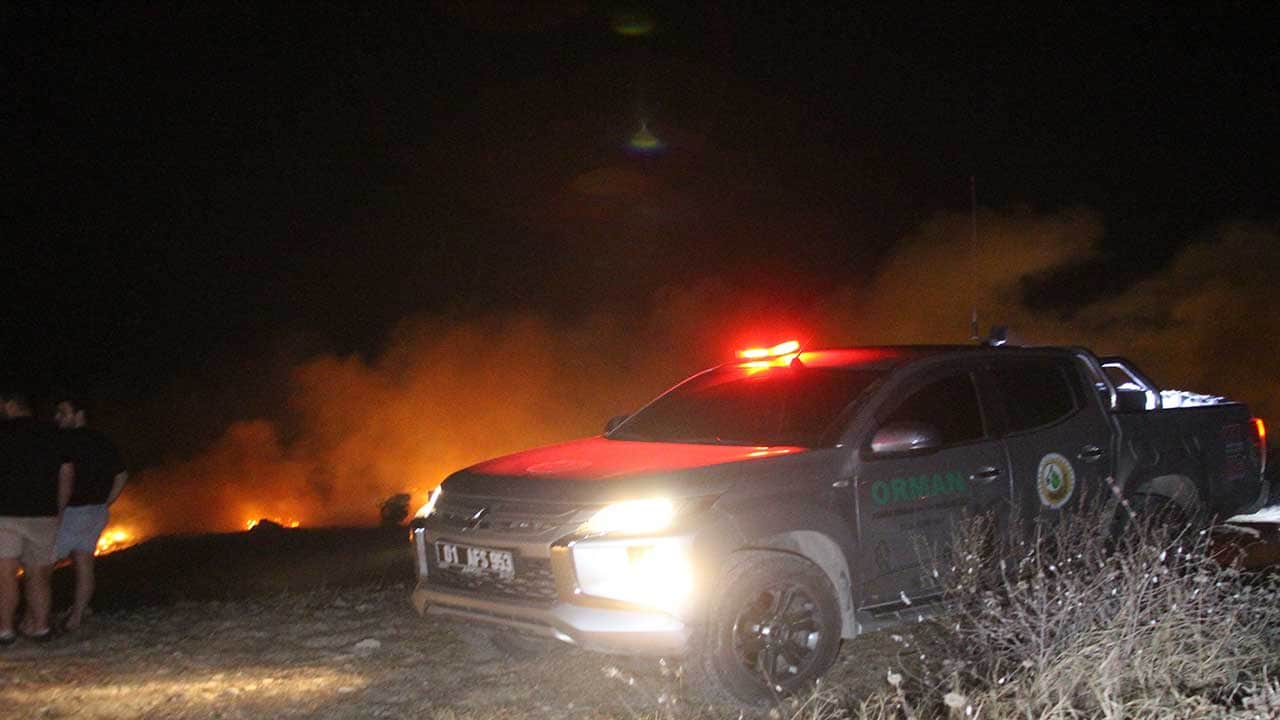 Foto - CHP'li Adana Büyükşehir Belediyesi’nin ihmali çevreyi teyakkuza geçirdi!