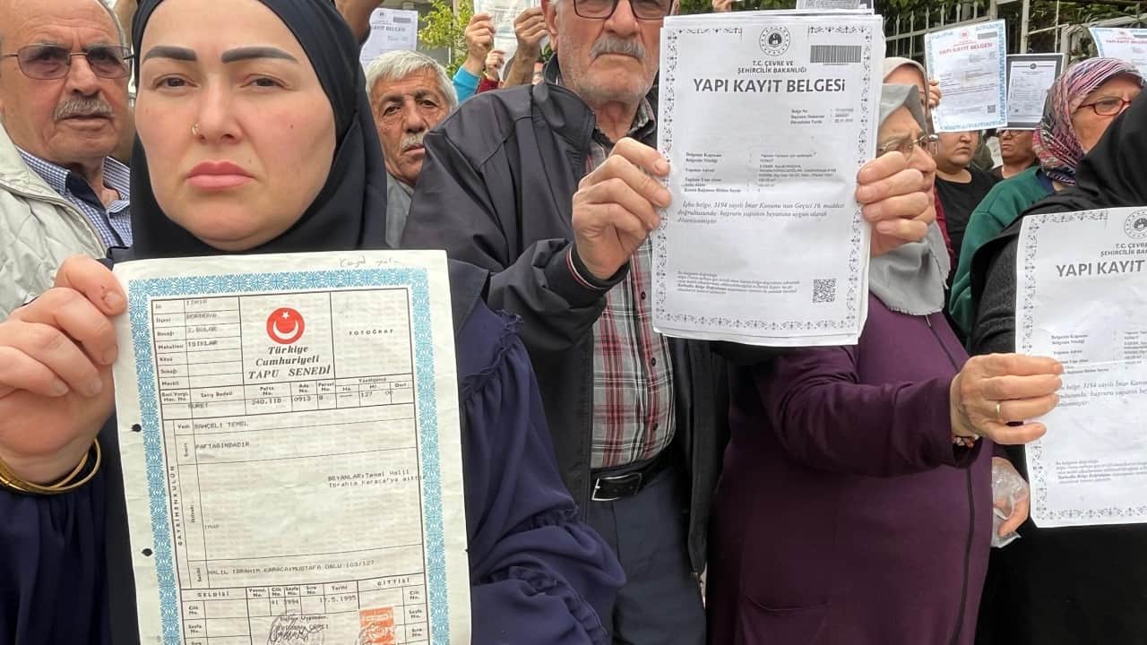 Foto - CHP'li belediye halkı isyan ettirdi! 'Evlerimiz bahçe yapıldı'
