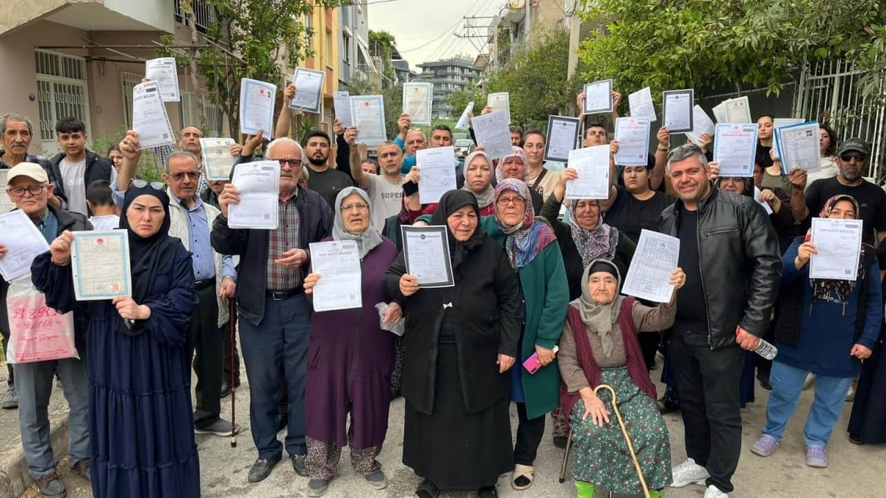 Foto - CHP'li belediye halkı isyan ettirdi! 'Evlerimiz bahçe yapıldı'