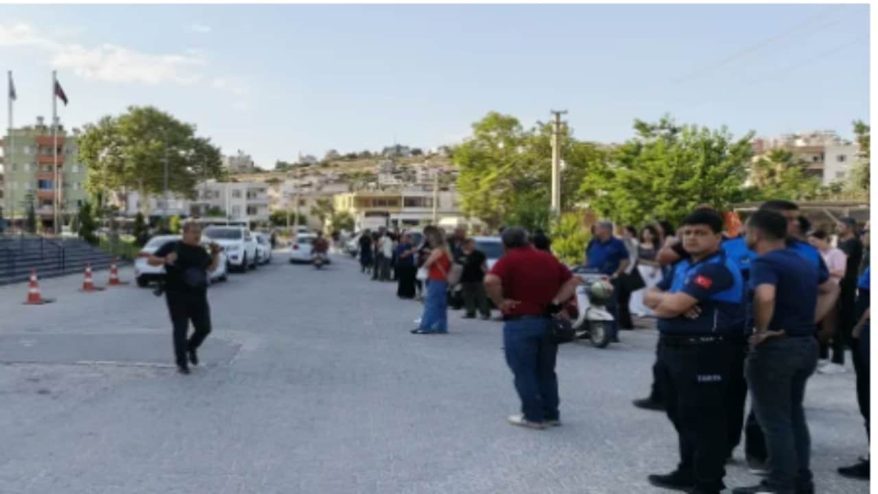 Foto - CHP’li bir belediyeye daha operasyon! Belediye Başkanı dahil çok sayıda gözaltı var