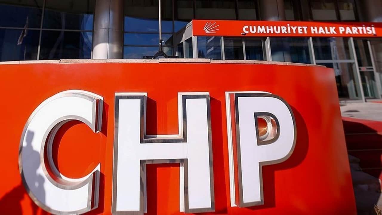 Foto - CHP’li bir belediyeye daha rüşvet operasyonu: Başkan dahil 11 gözaltı