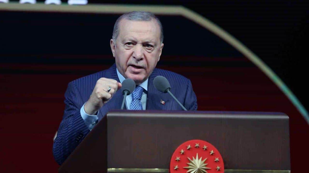 Foto - CIA'ya yakın siteden alçaklık! Cumhurbaşkanı Erdoğan'ı hedef aldılar