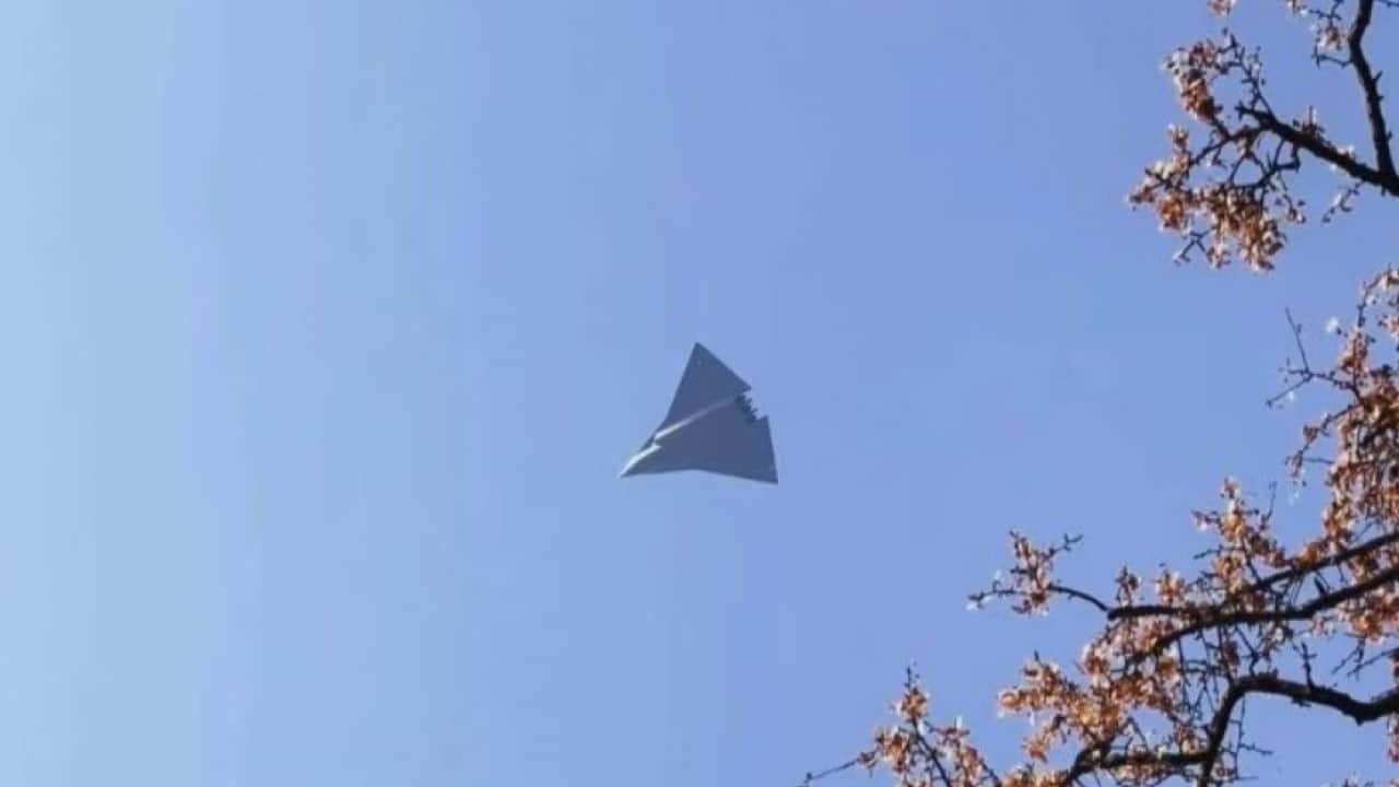 Foto - Çin’in gizemli savaş uçağı J-36 yeniden görüntülendi