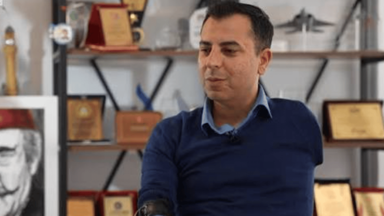 Foto - Kolları olmadan KAAN'ı modelledi: Yusuf Akgün azmiyle herkesi kendine hayran bıraktı