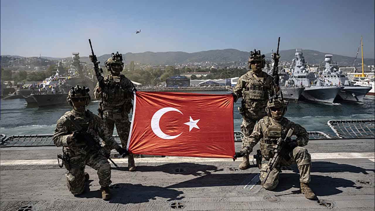 Foto - Cohen Yanarocak'tan çarpıcı itiraf: Türkiye Rusya gibi değil, askeri üs kurup gitmez