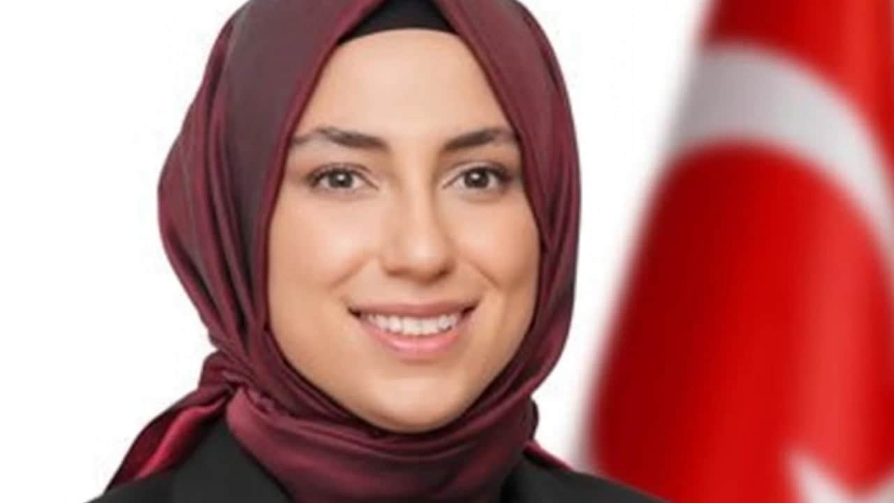 Foto - Çok konuşulacak çıkış: Seni AK Parti'den meclis üyesi yapan kim? Kim referans oldu açıkla