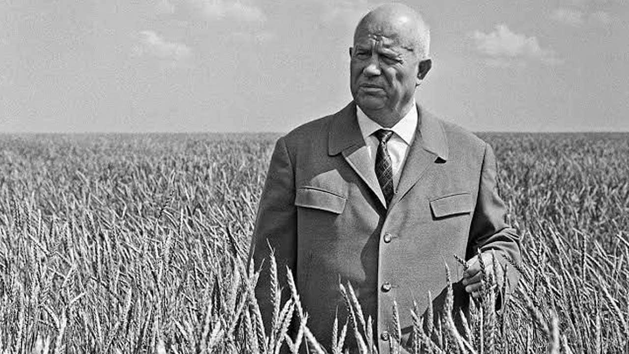 Foto - Çöle öyle bir şey ektiler ki... 72 yılda koskoca ülke kurudu