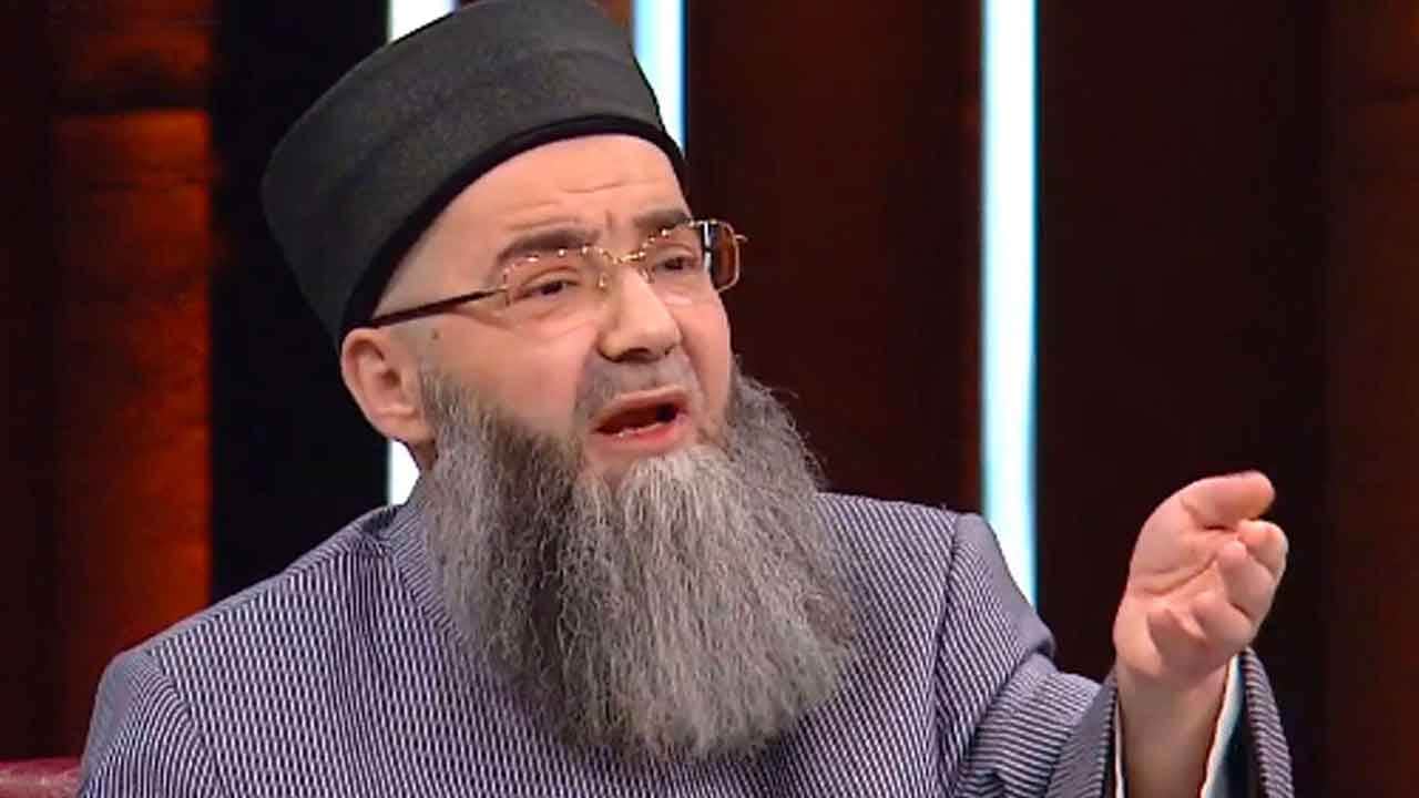 Foto - Cübbeli Ahmet Hoca ahının tuttuğu iki ismi açıkladı: Ben onlara böyle yaparsanız ahım tutar demiştim