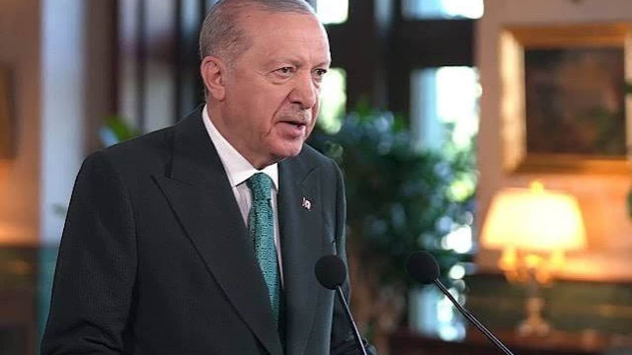 Foto - Cumhurbaşkanı Erdoğan, 15 Temmuz gecesindeki o detayı ilk defa anlattı: İki rekât namaz kılarak...