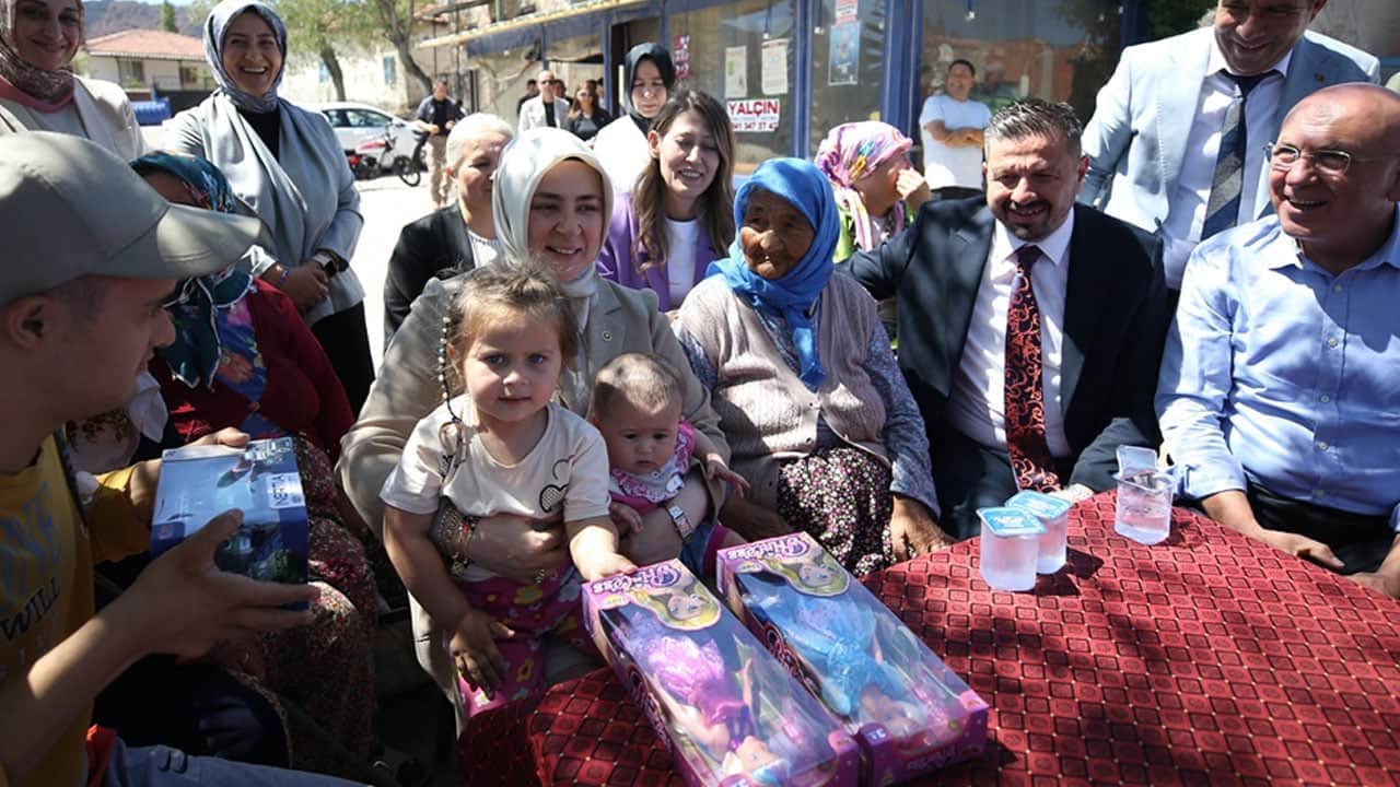 Foto - Cumhurbaşkanı Erdoğan kadınlardan Fatiha istedi: Balıkesir yeniden sahiplerinin eline geçecek