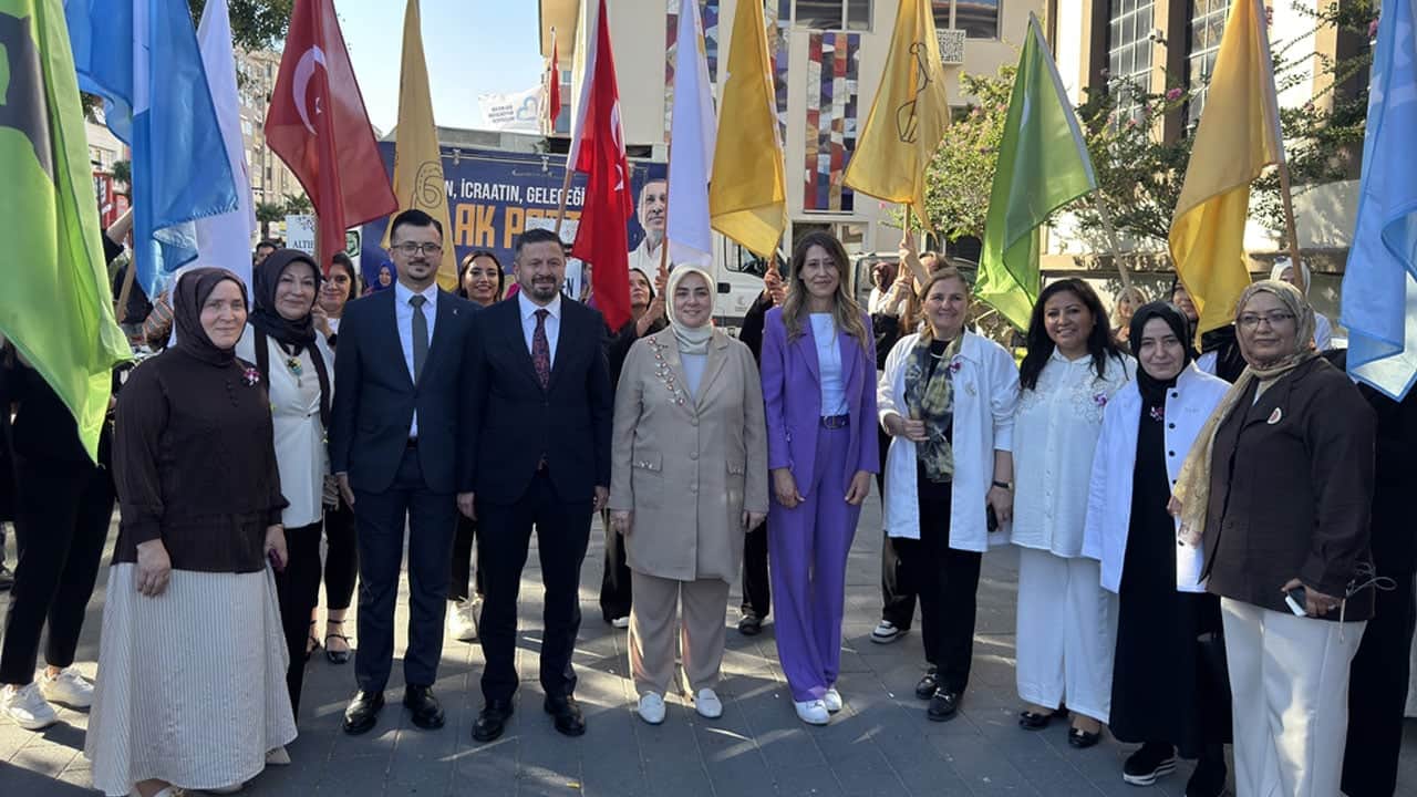 Foto - Cumhurbaşkanı Erdoğan kadınlardan Fatiha istedi: Balıkesir yeniden sahiplerinin eline geçecek