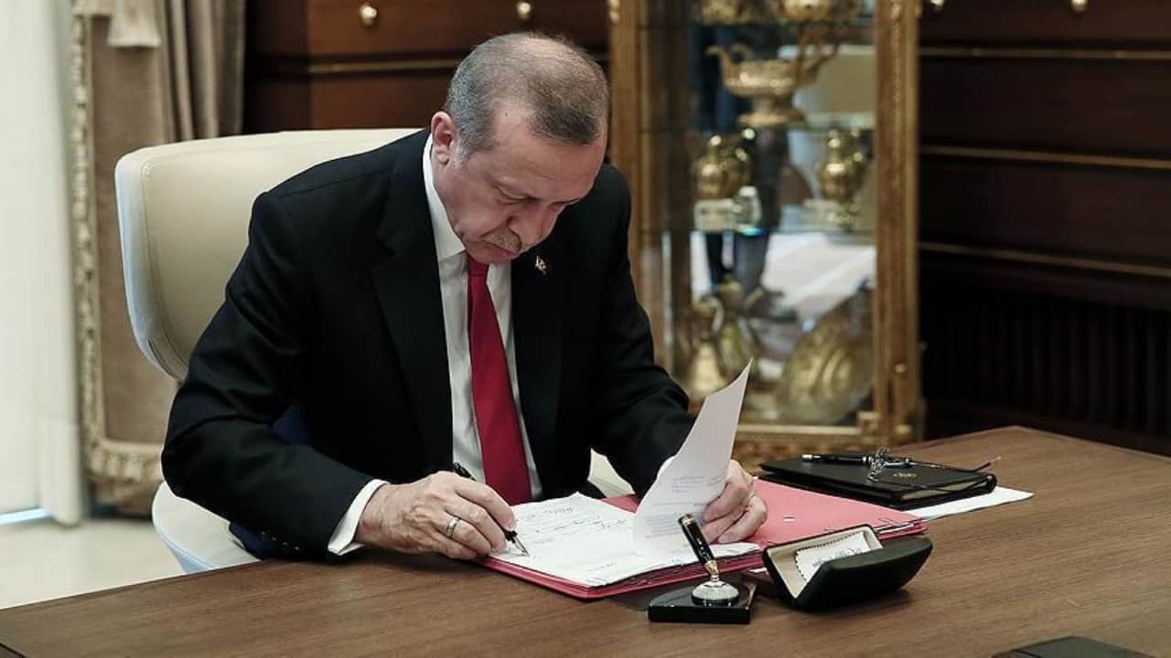 Foto - Cumhurbaşkanı Erdoğan sessiz sedasız imzaladı! Karar kaldırıldı