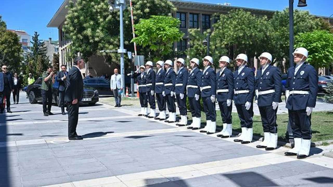 Foto - Cumhurbaşkanı Yardımcısı Cevdet Yılmaz'dan dikkat çeken 'yastık altı' açıklaması