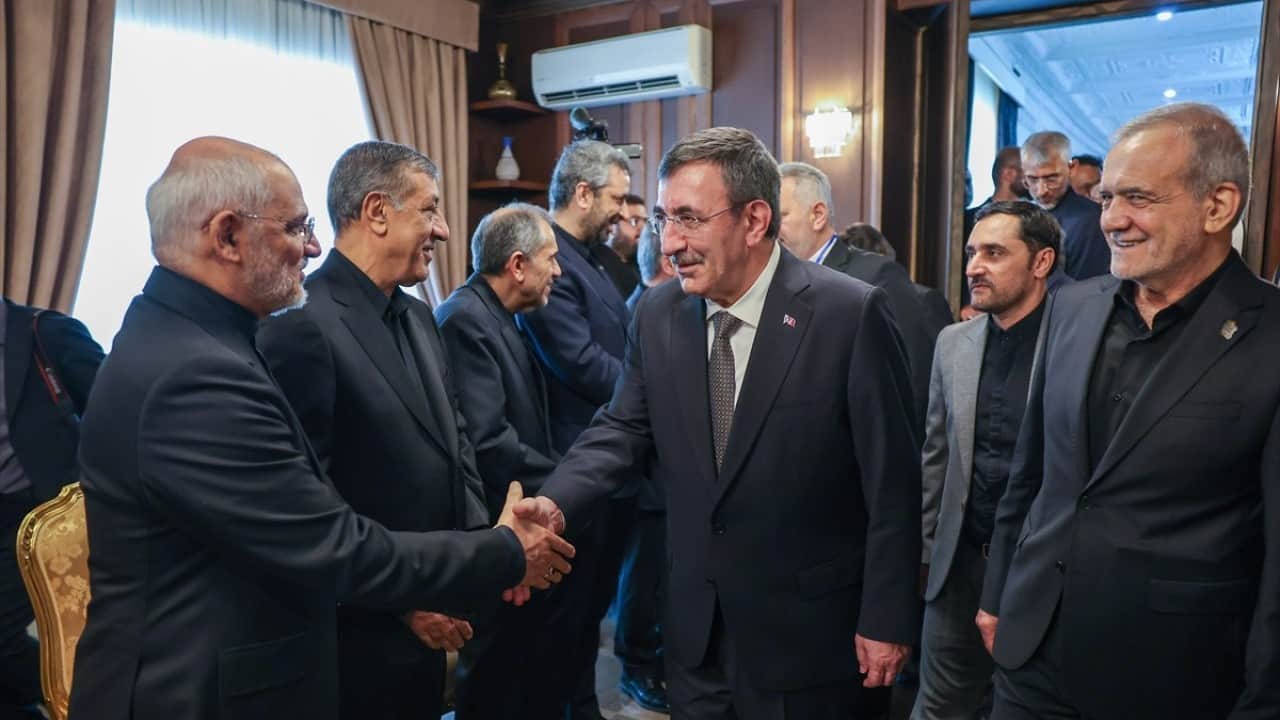 Foto - Cumhurbaşkanı Yardımcısı Yılmaz Tahran’da! İran Cumhurbaşkanı Pezeşkiyan ile bir araya geldi