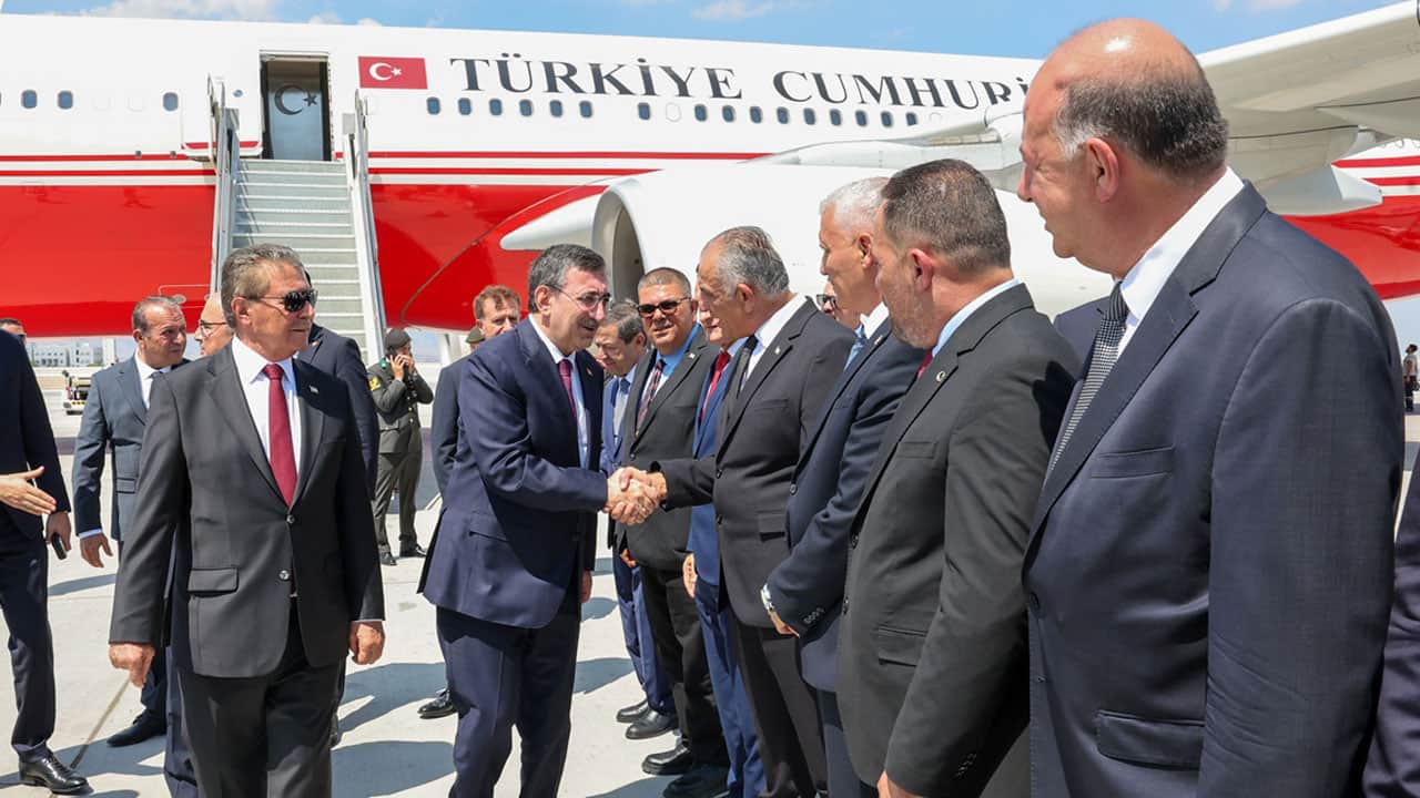 Foto - Cevdet Yılmaz’dan dünyaya 52. yıl dönümü mesajı: Şanlı bayrak Beşparmak’ta ilelebet dalgalanacak, Kıbrıs asla Rum adası olmayacak!