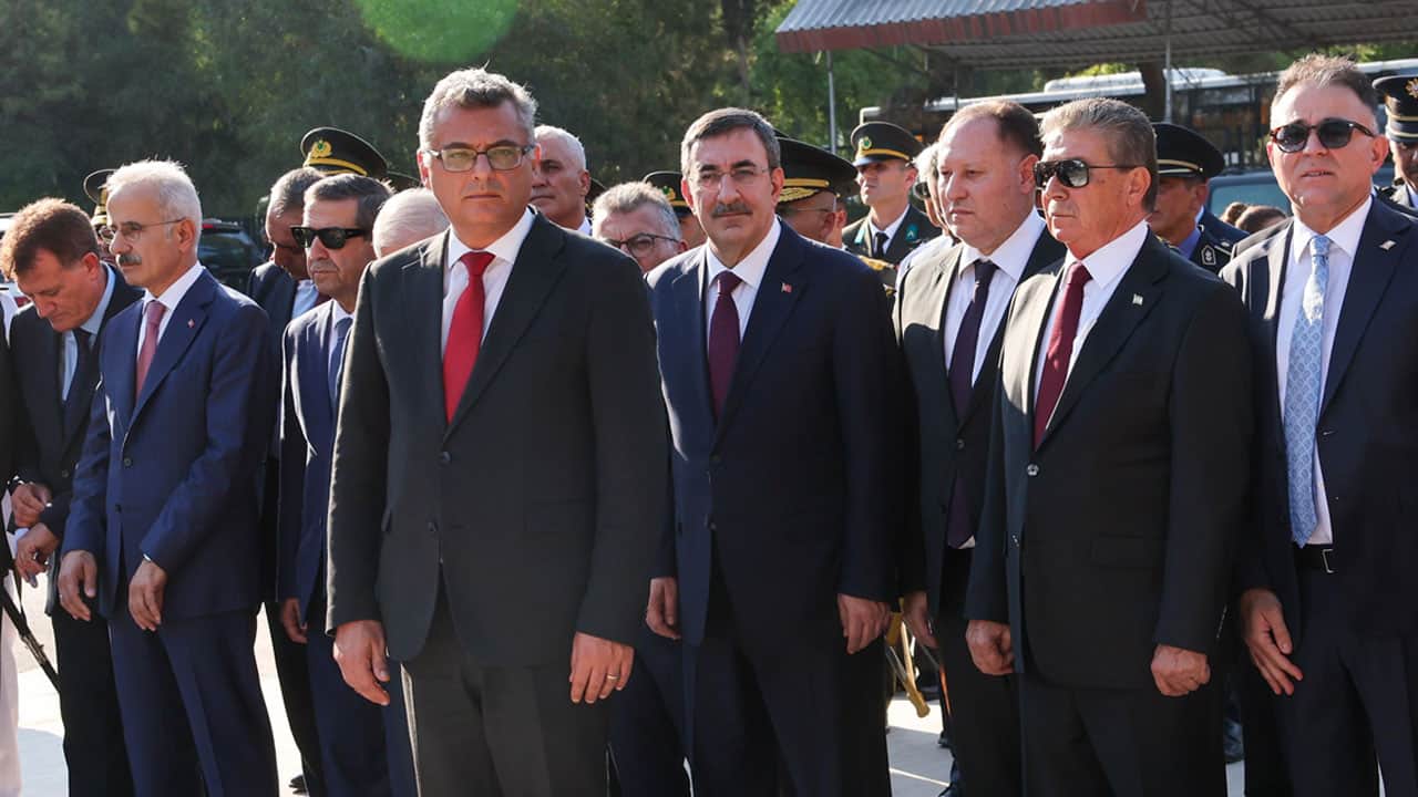 Foto - Cevdet Yılmaz’dan dünyaya 52. yıl dönümü mesajı: Şanlı bayrak Beşparmak’ta ilelebet dalgalanacak, Kıbrıs asla Rum adası olmayacak!
