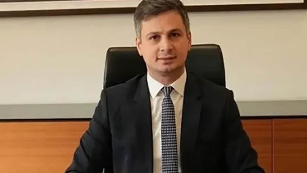 Foto - Cumhurbaşkanlığı’ndaki görevinden istifa etmişti! "Uyuşturucu"dan tutuklanan Mehmet Akif Ersoy, Furkan Torlak’ı "Kütüphane"ye böyle götürmüş