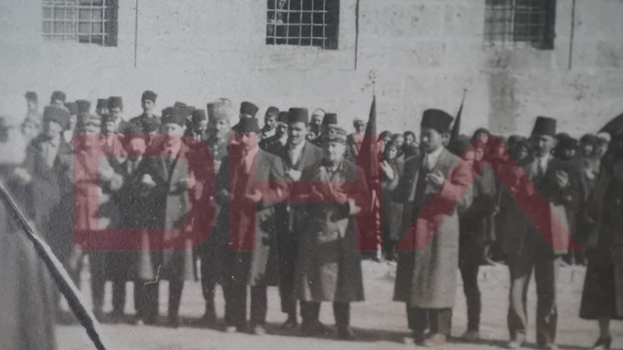 Foto - Cumhuriyet'in ilanı sonrası şükür duası