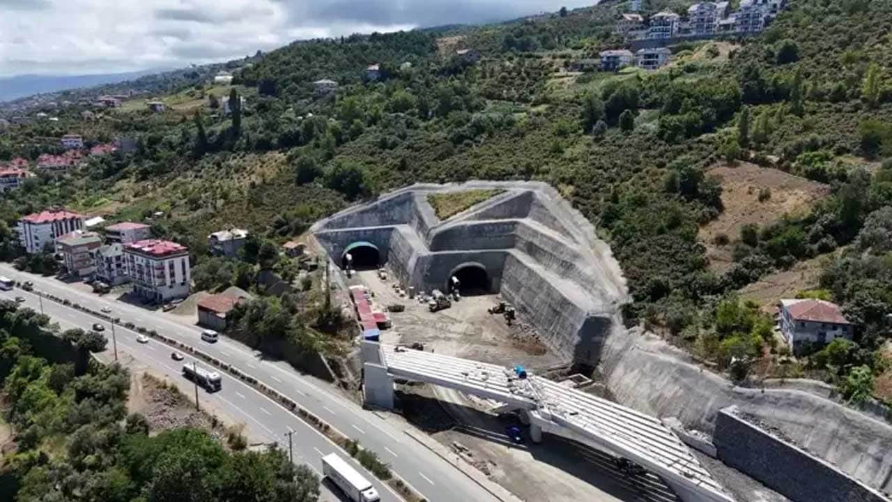 Foto - Dağlar deliniyor! Ulaşım rahat nefes alacak