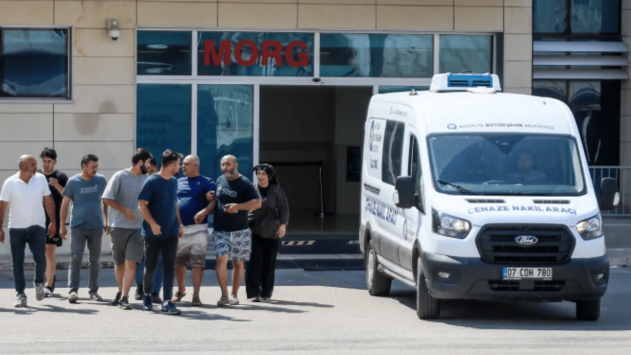 Foto - Daha hayatının baharındaydı: Sağlık çalışanı Ahsengül'den kötü haber!