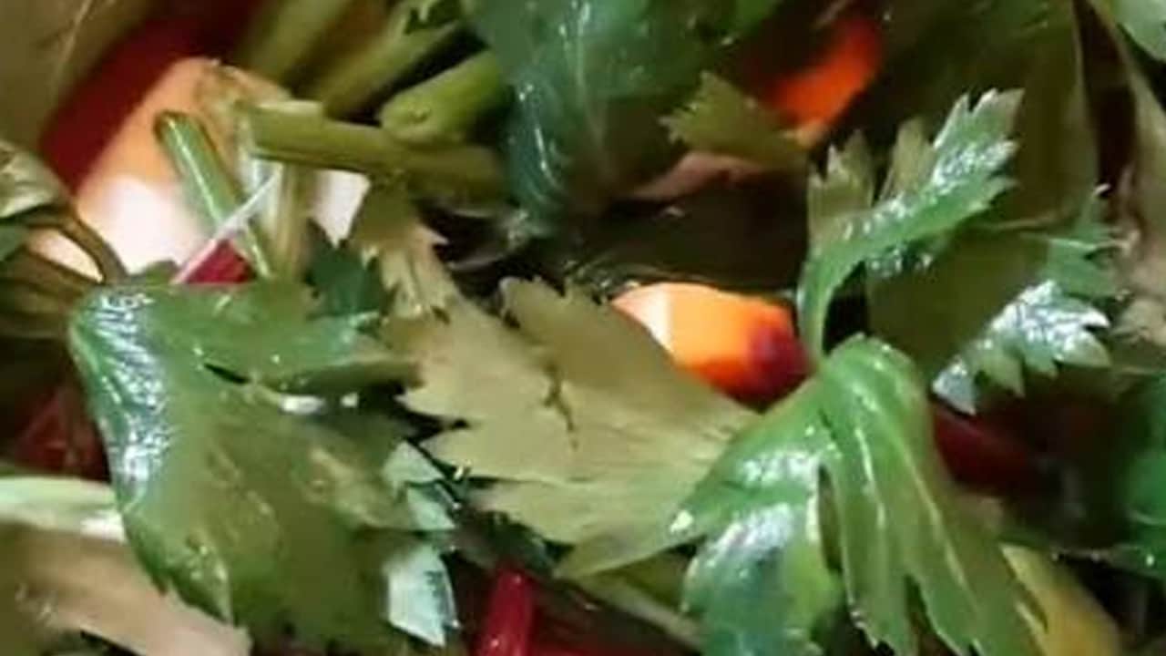 Foto - Kereviz ile bu yemek tek başına doyurucu oluyor! Büyük boy 1 dal yeter 