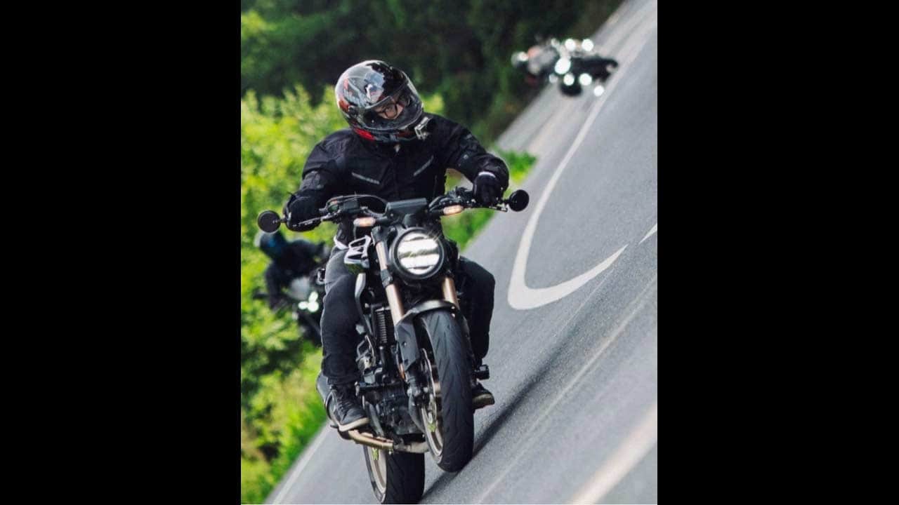 Foto - Darlık Yolu'nda viraj yine can aldı! Şile'de motosikletli genç hayatını kaybetti!