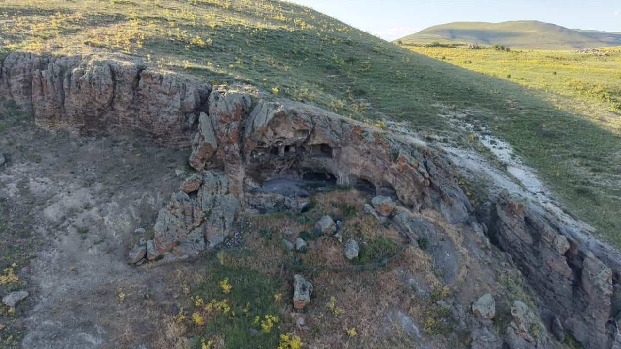Foto - Definecilerin tahribatıyla ortaya çıkmıştı! Şimdi turizme kazandırılıyor 