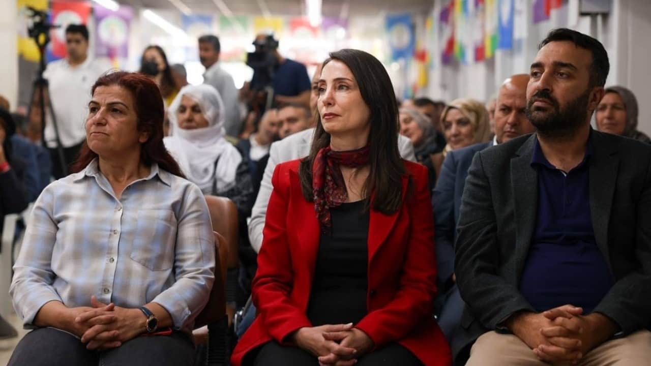 Foto - DEM Parti Eş Genel Başkanı Hatimoğulları Ekim ayını işaret etti: Milat olsun 