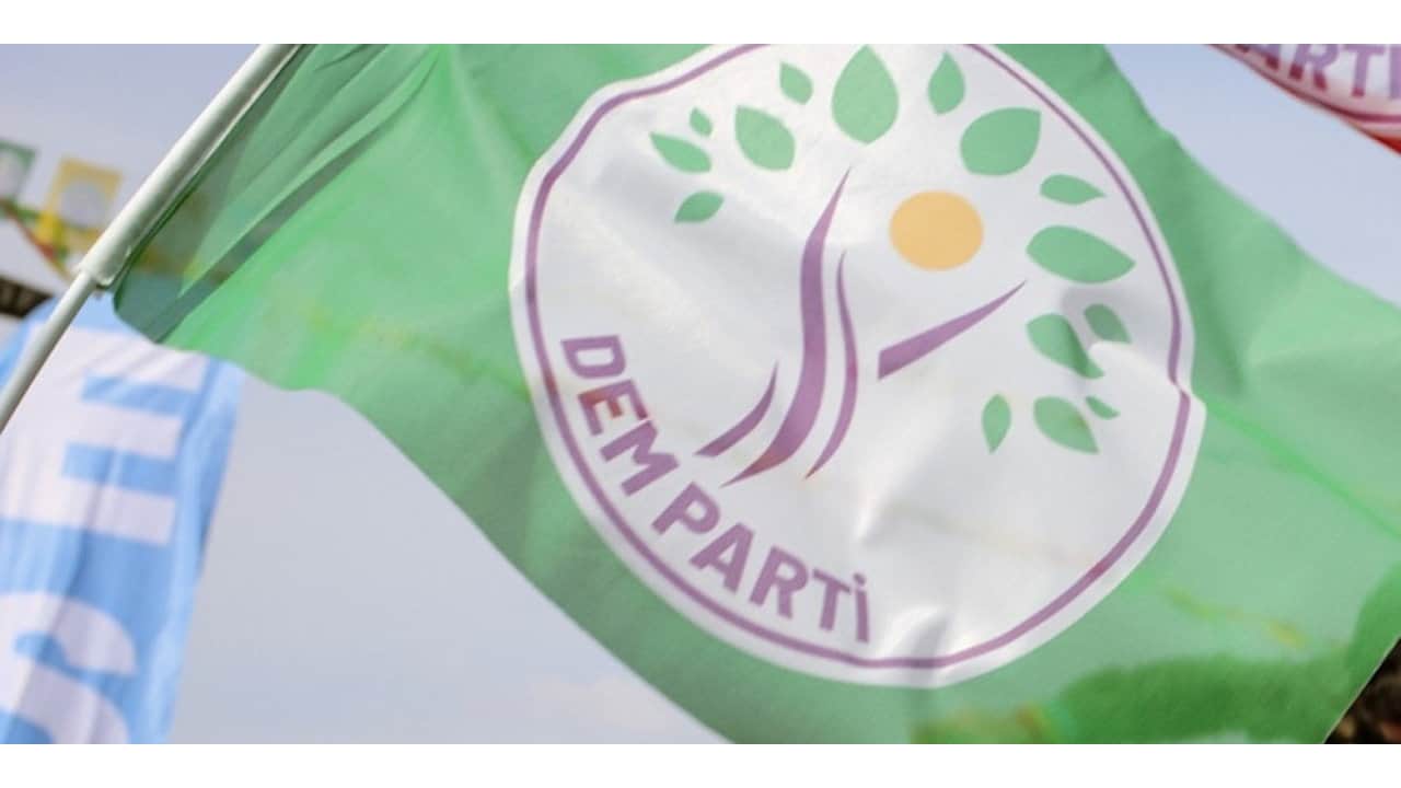 Foto - "DEM Parti’de 25 eşbaşkan yolcu" denildi! Herkesi şaşkına çeviren iddia sonrası kritik açıklama