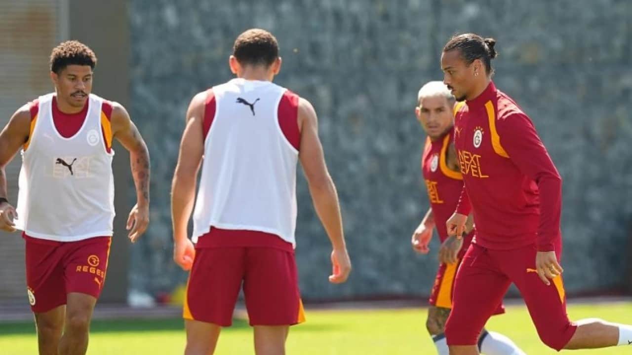 Foto - Deniz Gül ilk antrenmanına çıktı