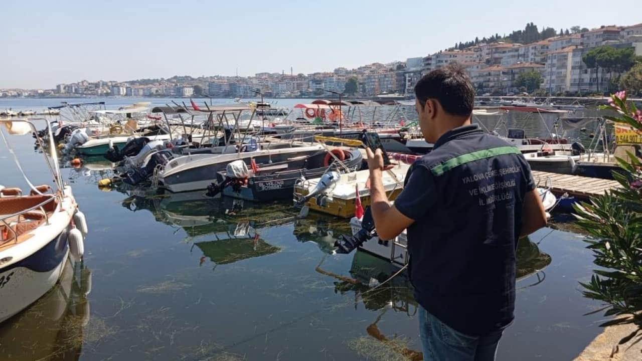 Foto - Denize deşarja 7,9 milyon lira ceza Çevre düşmanı CHP’li belediyeye suçüstü
