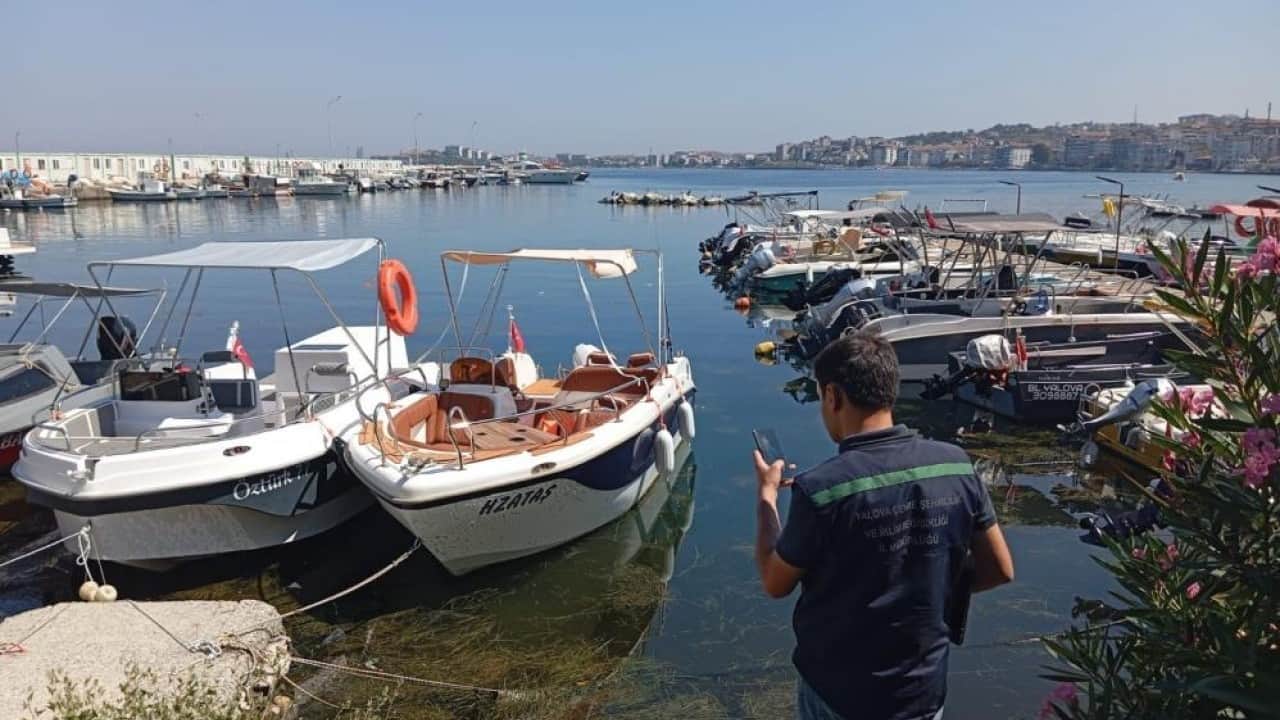 Foto - Denize deşarja 7,9 milyon lira ceza Çevre düşmanı CHP’li belediyeye suçüstü
