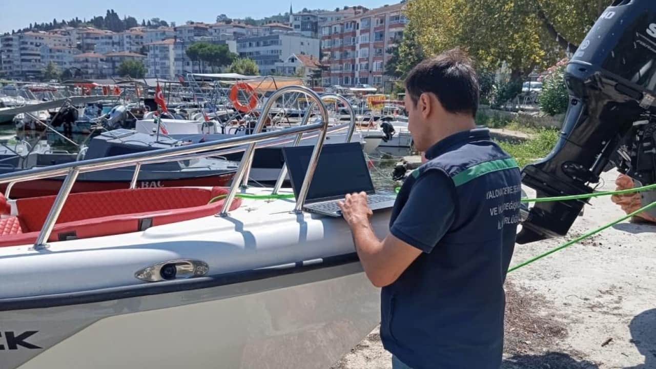 Foto - Denize deşarja 7,9 milyon lira ceza Çevre düşmanı CHP’li belediyeye suçüstü