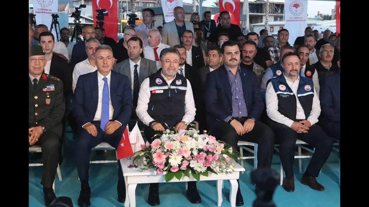 Foto - Denizlerde 'Vira Bismillah' heyecanı! İzmir'de av sezonu dualarla açıldı!
