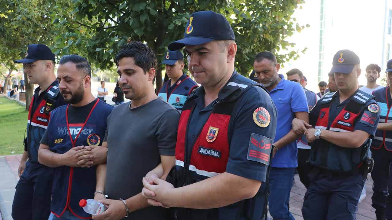 Foto - Denizli’de 3 milyon liralık ‘haraç’ soruşturması: 2 kişiyi kaçıran 7 şüpheli tutuklandı