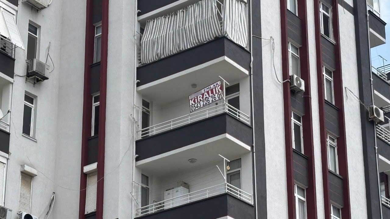Foto - Deprem sonrası adeta küllerinden doğdular! Bu illerde ev değil kiracı aranıyor
