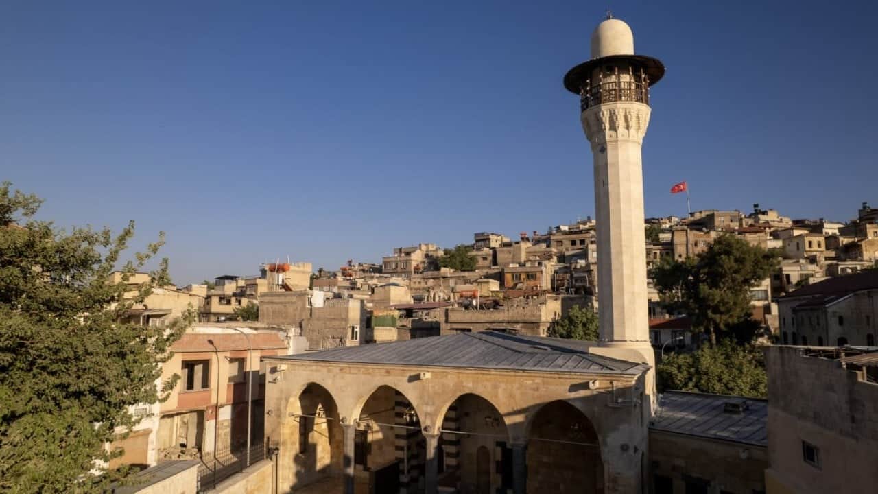 Foto - Depremde hasar gören iki tarihi cami Mevlid Kandili'nde ibadete açılıyor 