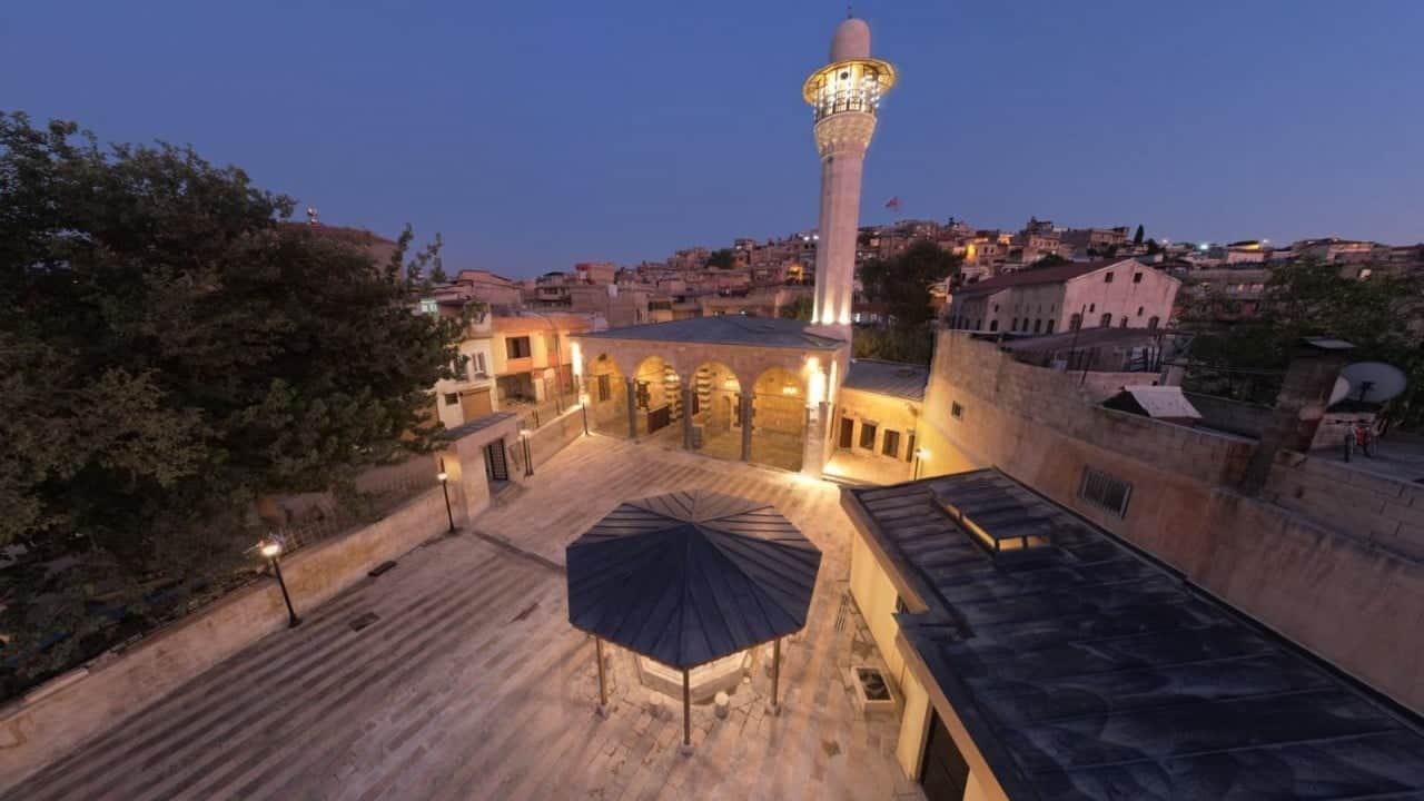Foto - Depremde hasar gören iki tarihi cami Mevlid Kandili'nde ibadete açılıyor 