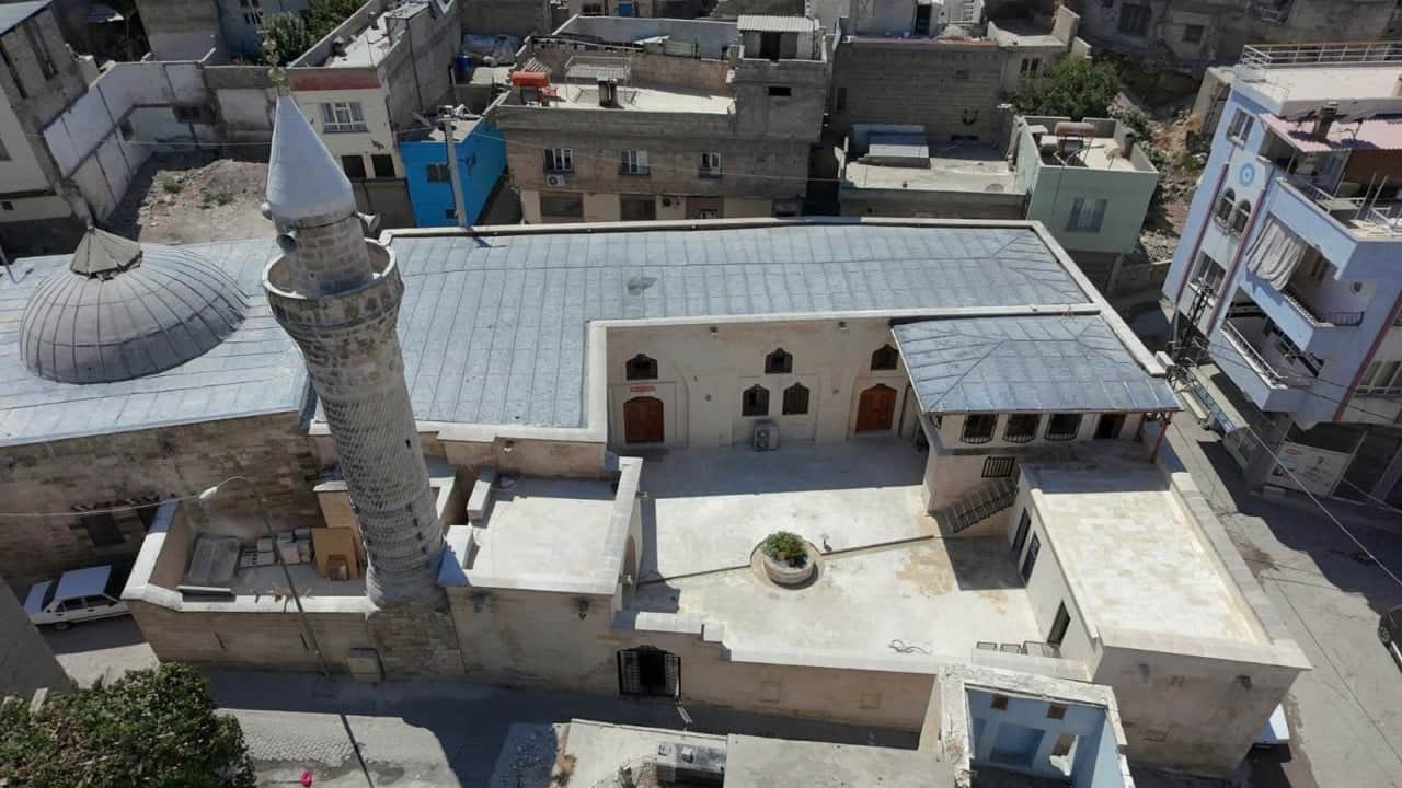 Foto - Depremde hasar gören iki tarihi cami Mevlid Kandili'nde ibadete açılıyor 