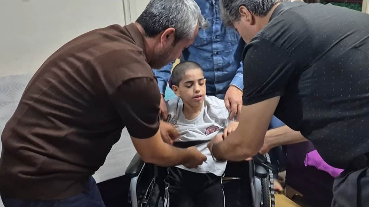 Foto - Depremzedelere umut oluyor! 11 yaşında 1 ton mavi kapak topladı