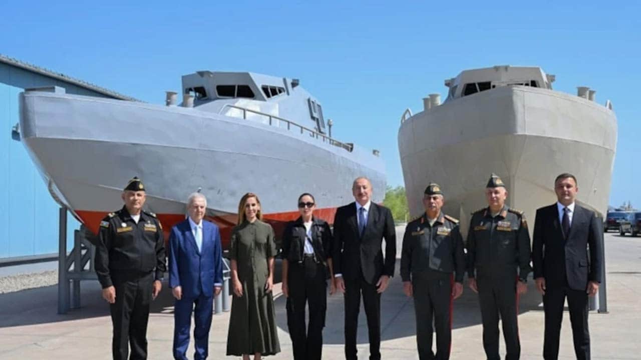 Foto - Aziz Yıldırım Aliyev ile buluştu! İşte teslim edilen İDA'lar