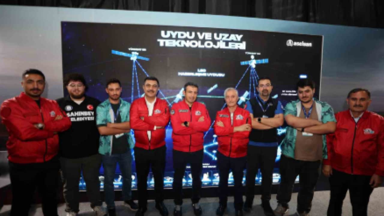 Foto - Destekledikleri 44 takımdan 36’sı finalde: TEKNOFEST’e Şahinbey damgası 