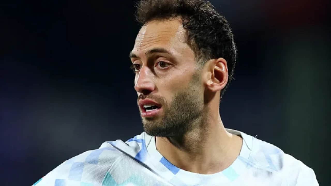 Dev operasyon başladı mı? Galatasaray-Çalhanoğlu iddiaları doğru mu? İşte son durum