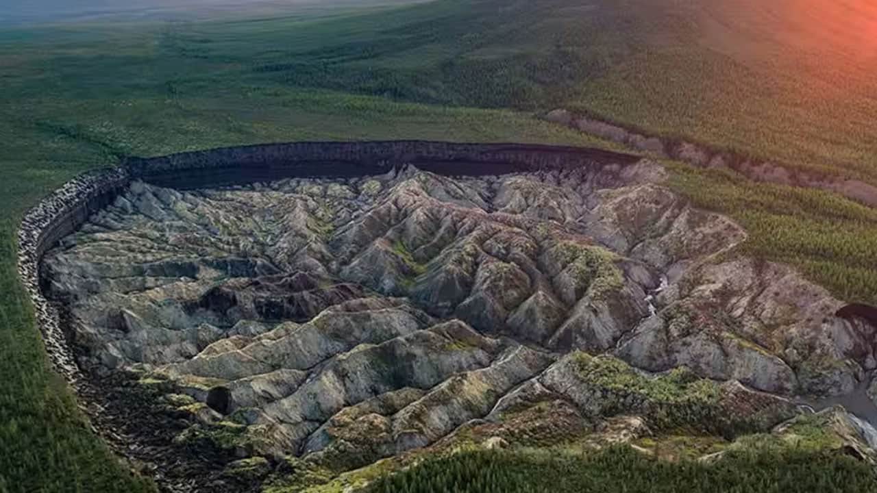 Foto - Dev yarık her yıl 1 milyon metreküp büyüyor! Uydu görüntülerinde fark edildi, şimdi durmadan genişliyor