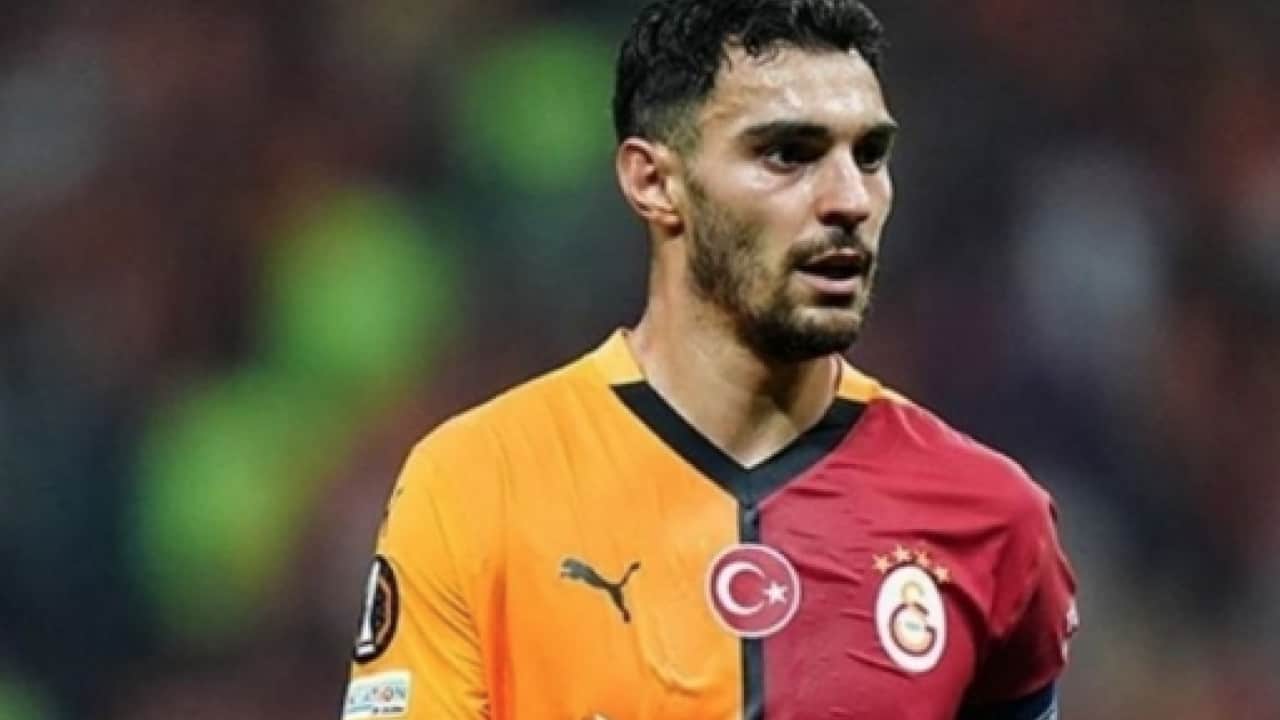 Foto - Devler Ligi'ne neden yazılmadı? Kafalardaki soru: Kaan Ayhan'la neden uzatıldı?